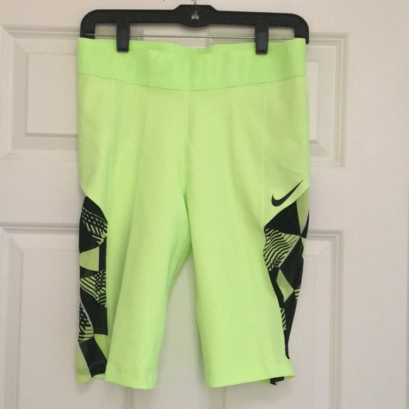 nike tennis capris with ball pocket